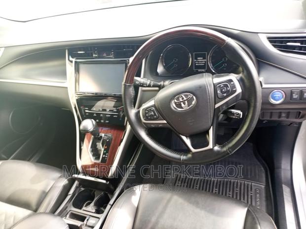 Toyota Harrier 2.5 Hybrid 4WD 2016 Silver