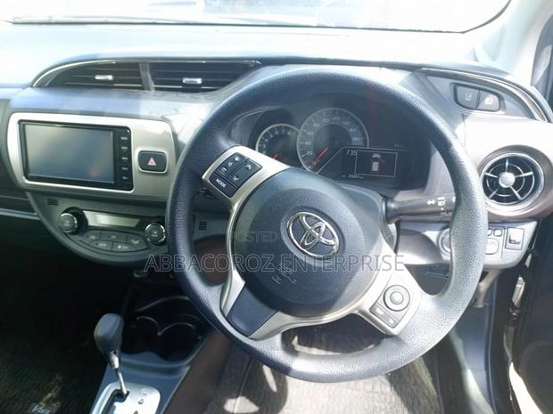 Toyota Vitz 1.3 FWD 3dr 2016 Black