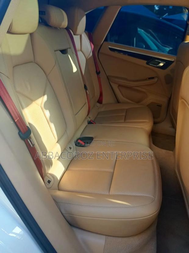Porsche Macan 2016 White