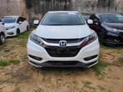 2016 Honda Vezel 1.5 Hybrid 2WD Pearl: Premium Compact SUV for sale