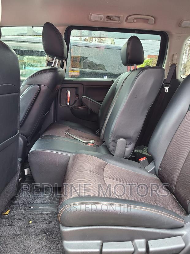 Premium 2016 Nissan Elgrand in Silver: Spacious and Stylish