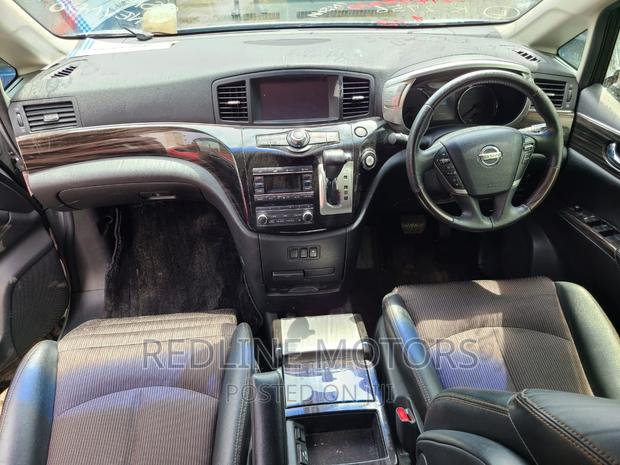 Premium 2016 Nissan Elgrand in Silver: Spacious and Stylish