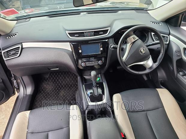 Pre-Owned 2016 Nissan X-Trail AWD Petrol 2.0 Gray