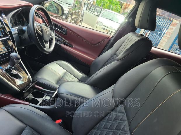 2016 Pearl Toyota Harrier 2.5 Hybrid 4WD - Used for Sale