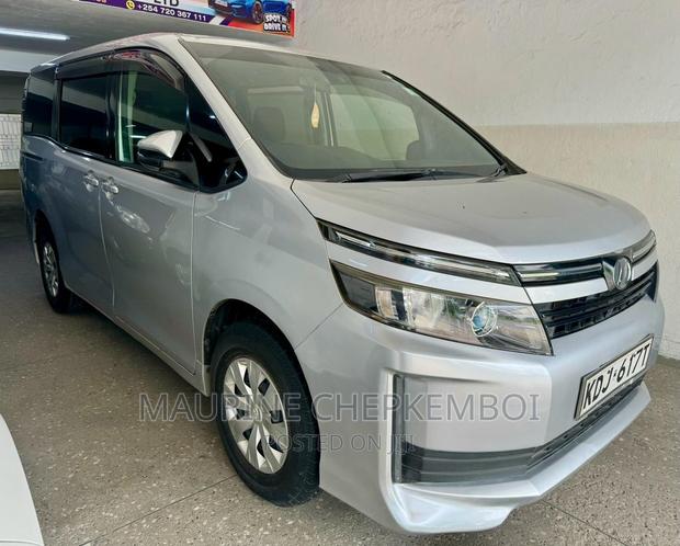Used 2015 Toyota Voxy Silver: Affordable & Reliable
