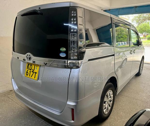 Used 2015 Toyota Voxy Silver: Affordable & Reliable