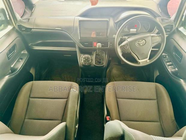 Used 2015 Toyota Voxy Silver: Affordable & Reliable