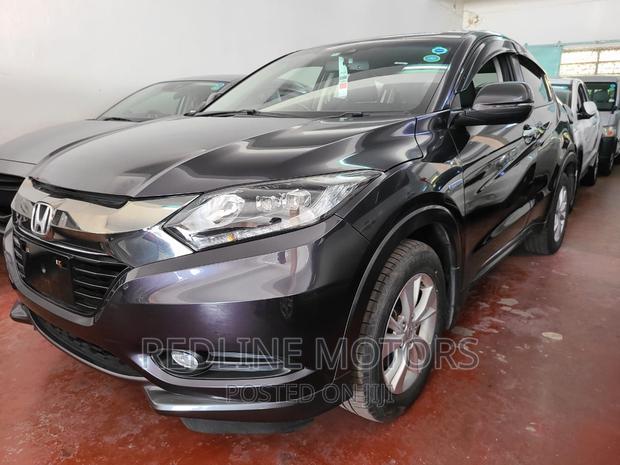 Experience the 2016 Honda Vezel 1.5 2WD Black - A Perfect Ride