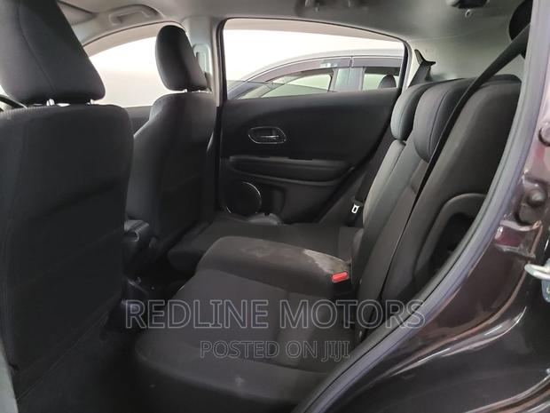 Experience the 2016 Honda Vezel 1.5 2WD Black - A Perfect Ride
