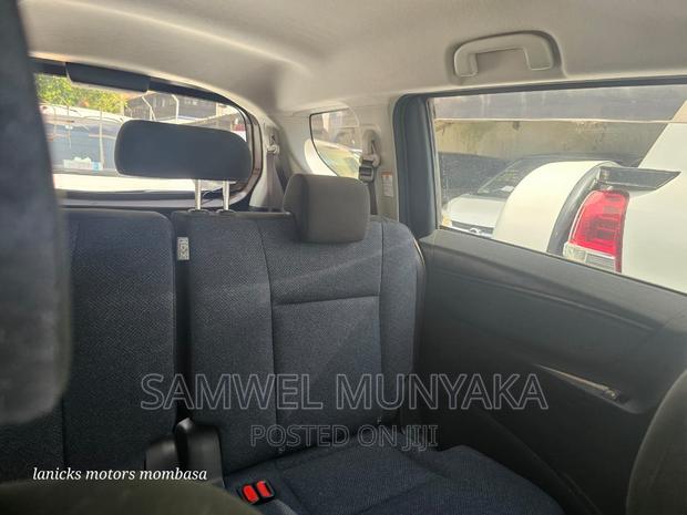 Toyota Sienta 1.5 Hybrid FWD (6-seater) 2017 Gray
