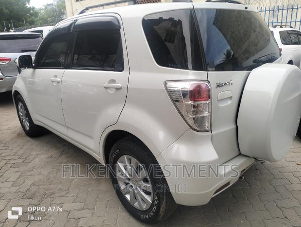 Toyota Rush 1.5 AWD 2014 White