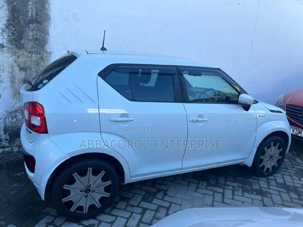 Silver 2016 Suzuki Ignis Hybrid 1.2 AWD - Sleek Compact Crossover