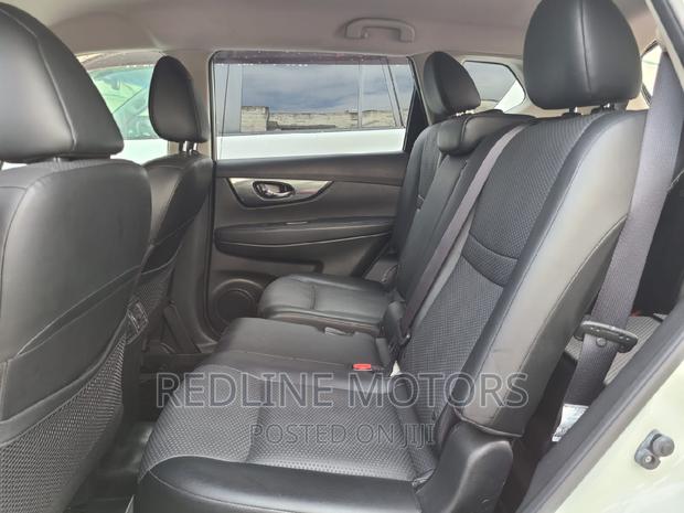 2016 Nissan X-Trail Pearl: 2.0 Petrol AWD SUV with Style and Comfort