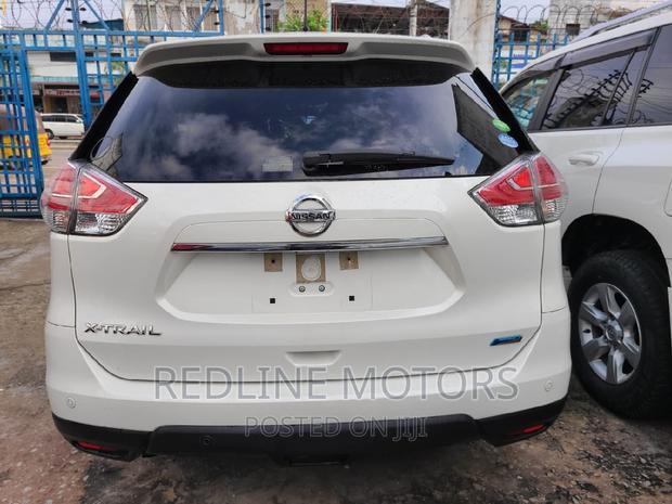 2016 Nissan X-Trail Pearl: 2.0 Petrol AWD SUV with Style and Comfort