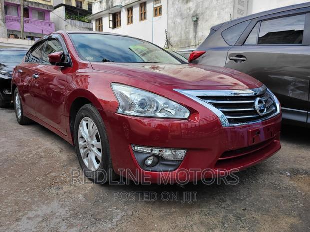2016 Nissan Teana Red Sedan - Pre-owned Luxury sedan