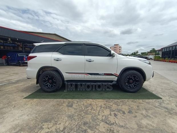 Toyota Fortuner 2017 White