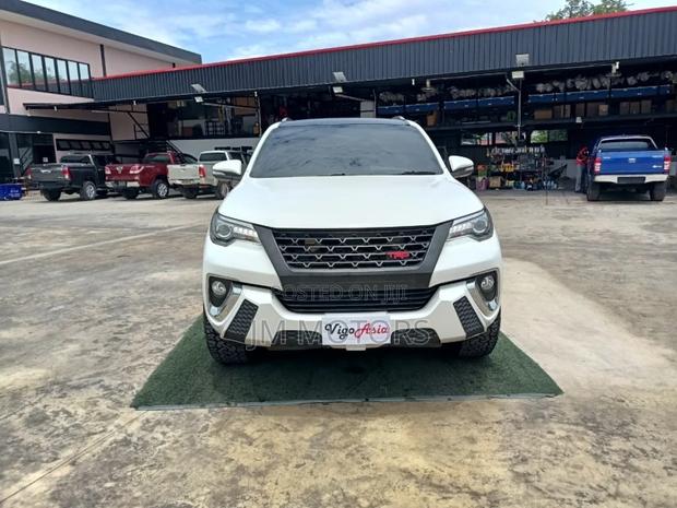 Toyota Fortuner 2017 White