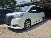 2017 Toyota Esquire 2.0 AWD 8-Seater in White - Affordable Luxury for sale