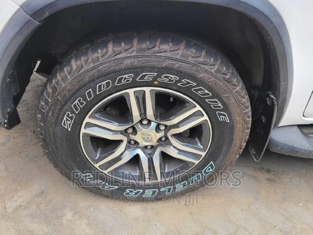 2016 Toyota Fortuner 2.8 D AWD Pearl - Top-of-the-line SUV