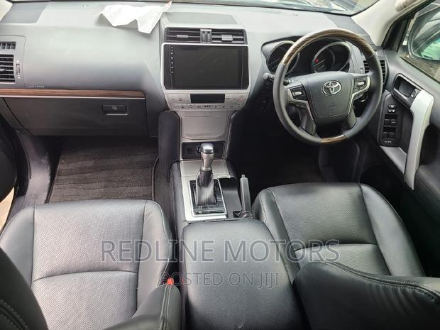 Luxury 2017 Toyota Land Cruiser Prado Black - Ideal for Adventure