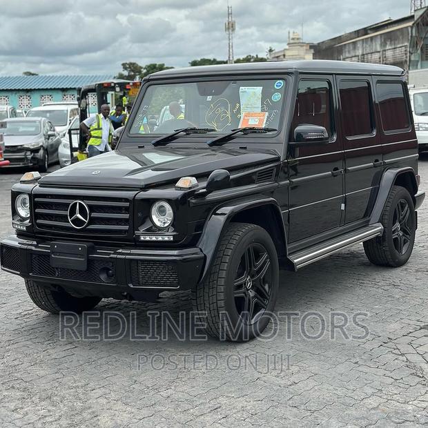 Luxury 2016 Mercedes-Benz G-Class G 550 AWD in Black