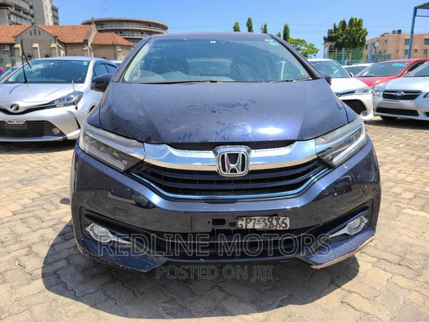 Pre-Owned Honda Shuttle 1.5 G 2WD 2016 Black - Ideal for Daily Commute