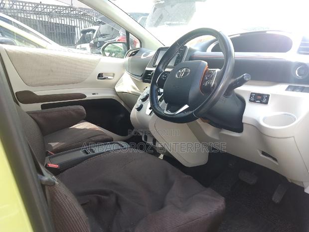 2016 Toyota Sienta 1.5 FWD Green - Reliable and Comfortable Minivan