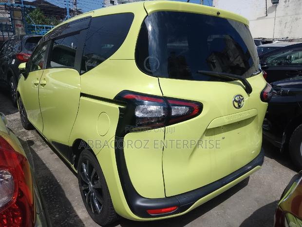 2016 Toyota Sienta 1.5 FWD Green - Reliable and Comfortable Minivan