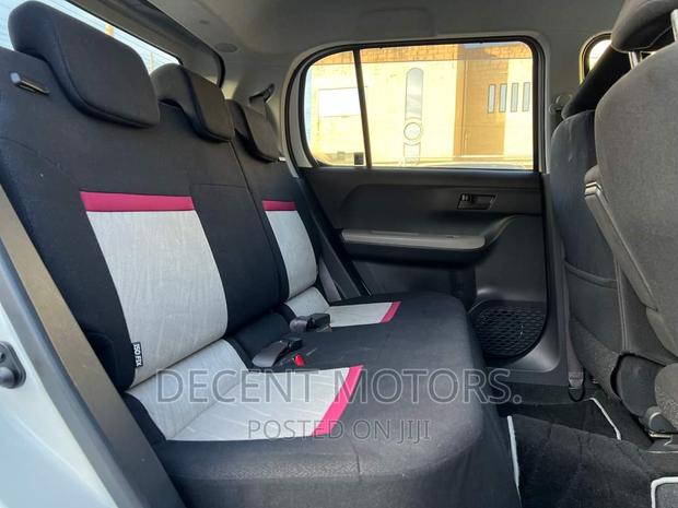 1.0L 2017 Toyota Passo FWD White - Compact Car Excellence