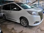 2018 Toyota Esquire 2.0 AWD 7-Seater - Pearl for sale