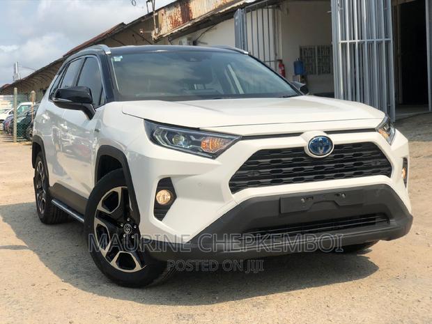 2019 Toyota RAV4 in White: Affordable Used