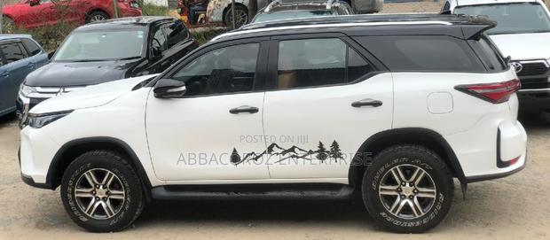 2017 Toyota Fortuner 2.8 D RWD in White - Pre-owned