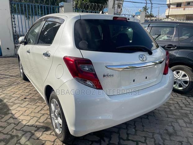 2016 Toyota Vitz Pearl: Sleek, Stylish, and Efficient Compact Car!
