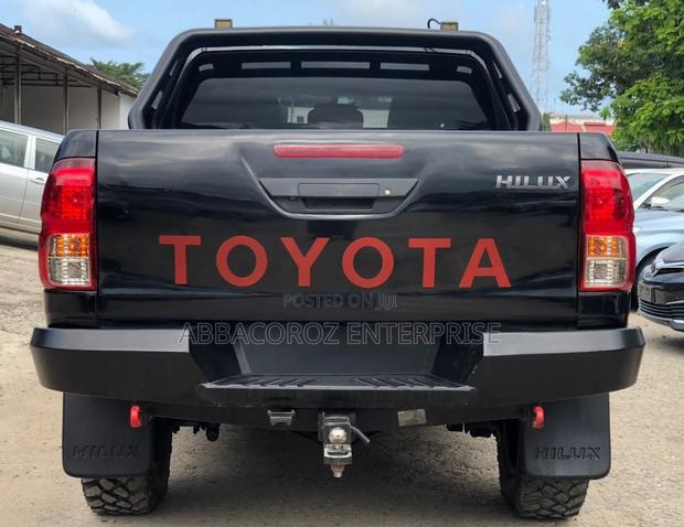 2018 Toyota Hilux Black Edition: Experience the Ultimate Drive