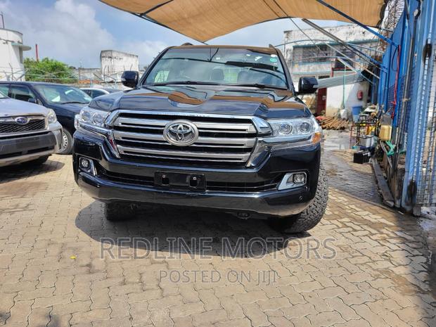 Black 2016 Toyota Land Cruiser 4.6 V8 AX - Used