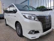 2016 Toyota Esquire Hybrid: Spacious 7-Seater for Fuel-Efficient Travel for sale