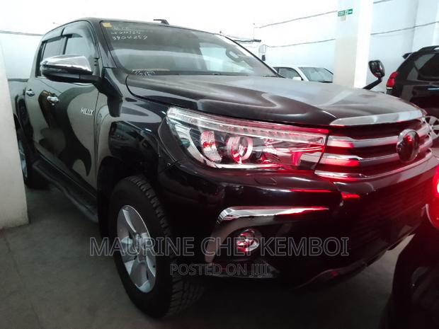 2016 Toyota Hilux Black Out: Dark and Distinctive Pickup