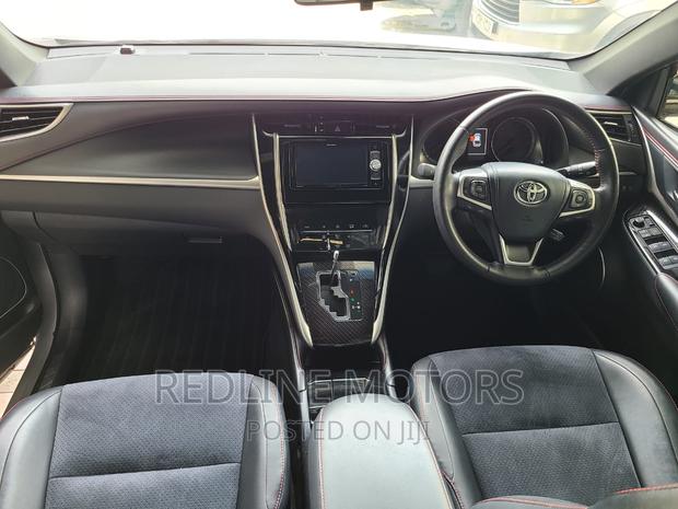 2017 Toyota Harrier 2.0 Silver - Powerful and Stylish SUV