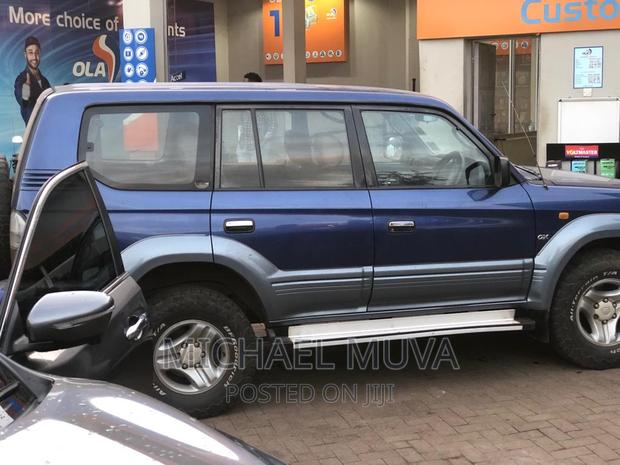 2002 Toyota Land Cruiser Prado 3.0 D-4D Blue - Stylish Off-road SUV