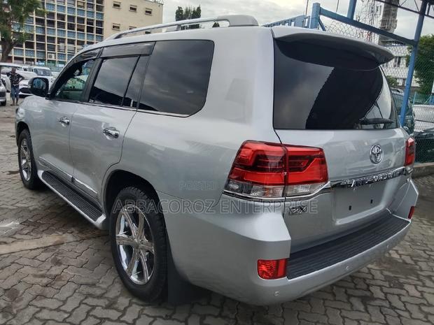 2017 Toyota Land Cruiser 4.6 V8 ZX in Silver - Used