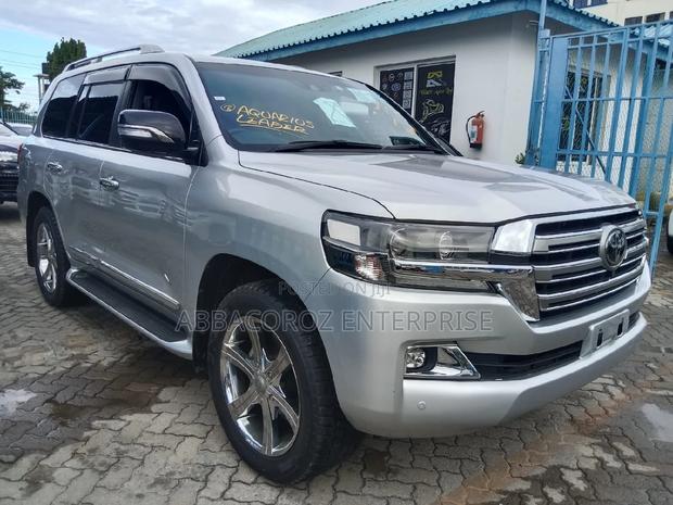2017 Toyota Land Cruiser 4.6 V8 ZX in Silver - Used