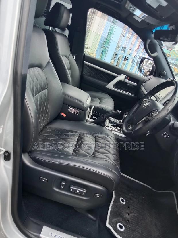 2017 Toyota Land Cruiser 4.6 V8 ZX in Silver - Used