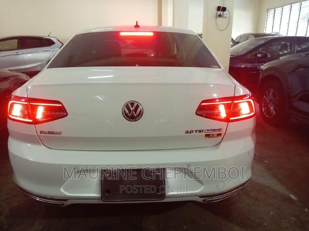 2017 Volkswagen Passat Off-White: Two Distinct Variants