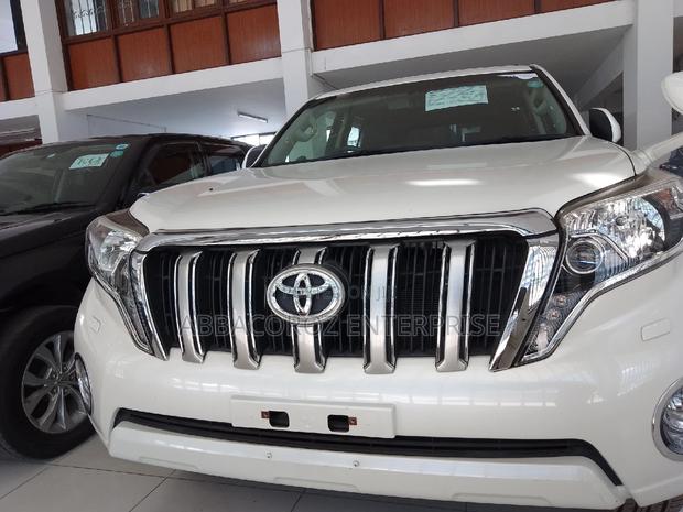 2017 Toyota Land Cruiser Prado 2.8D Ivory 4x4 Off-road