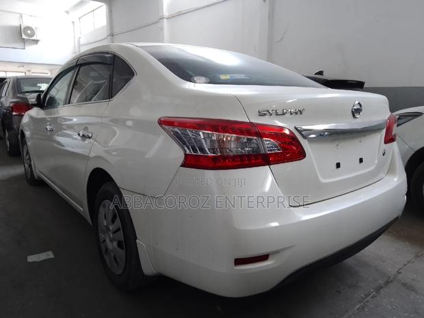 2016 Nissan Sylphy in Ivory: Classic Sedan for Your Needs