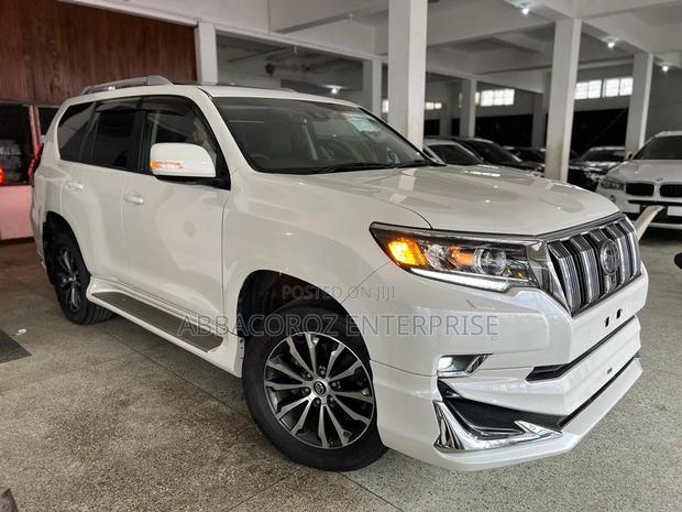 2017 Toyota Land Cruiser Prado 2.7 Pearl - High-Quality Used SUV for Your Adventure