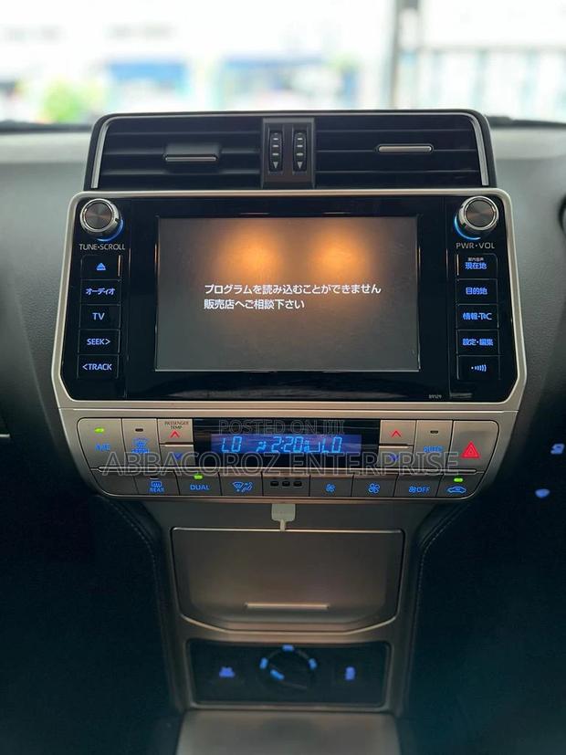 2017 Toyota Land Cruiser Prado 2.7 Pearl - High-Quality Used SUV for Your Adventure