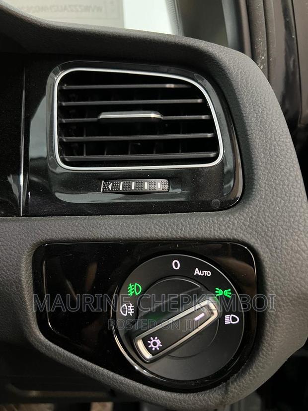 2016 Toyota Sienta 1.5 AWD Silver - Affordable Luxury