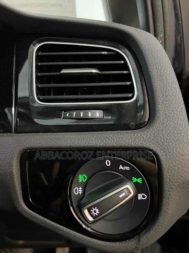 2016 Toyota Sienta 1.5 AWD Silver - Affordable Luxury