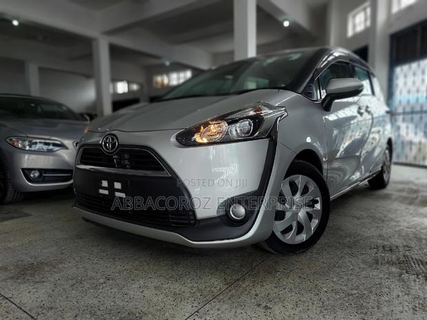2016 Toyota Sienta 1.5 AWD Silver - Affordable Luxury